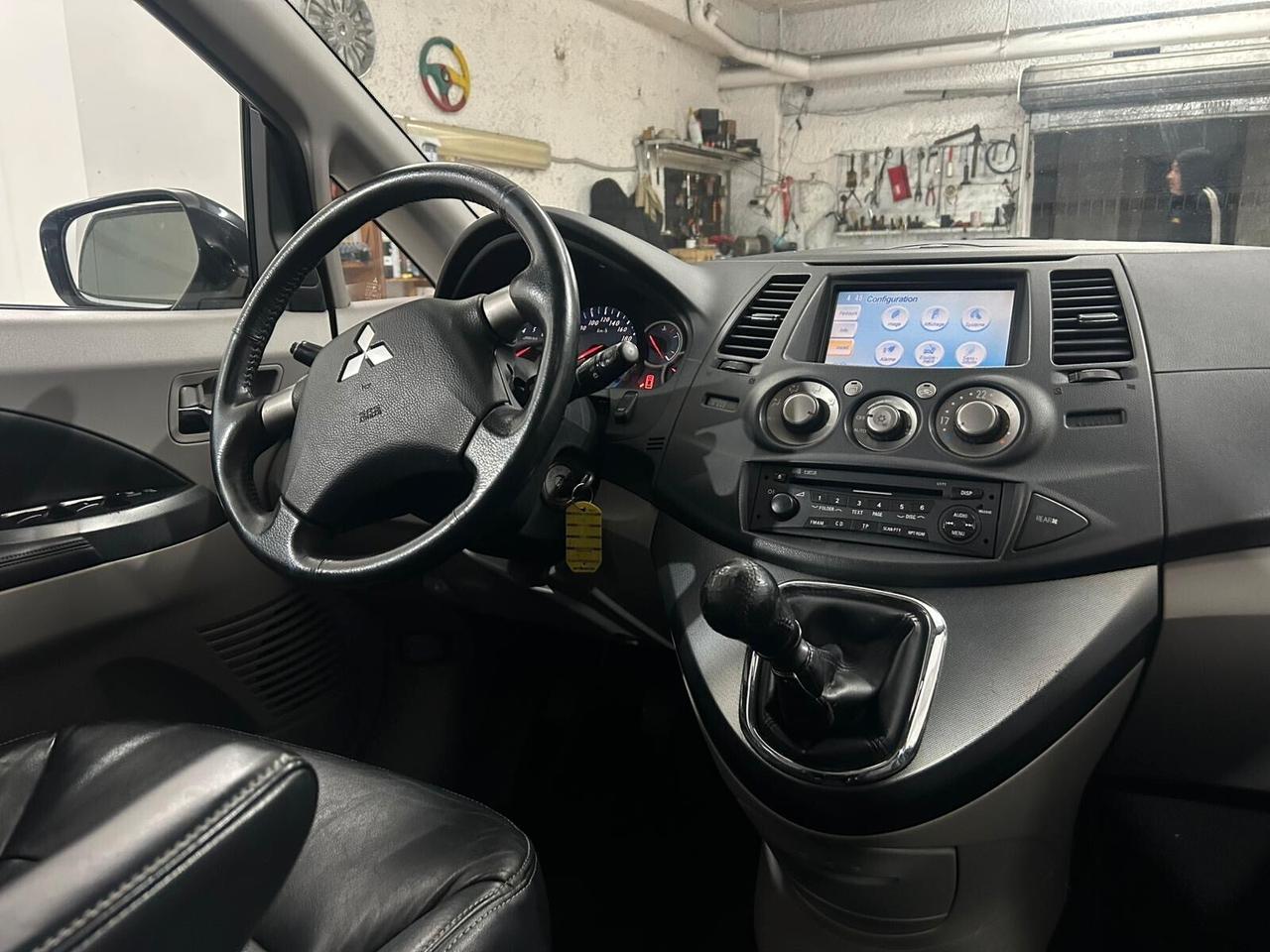 Mitsubishi Grandis 2.0 DI-D 7 posti Intense