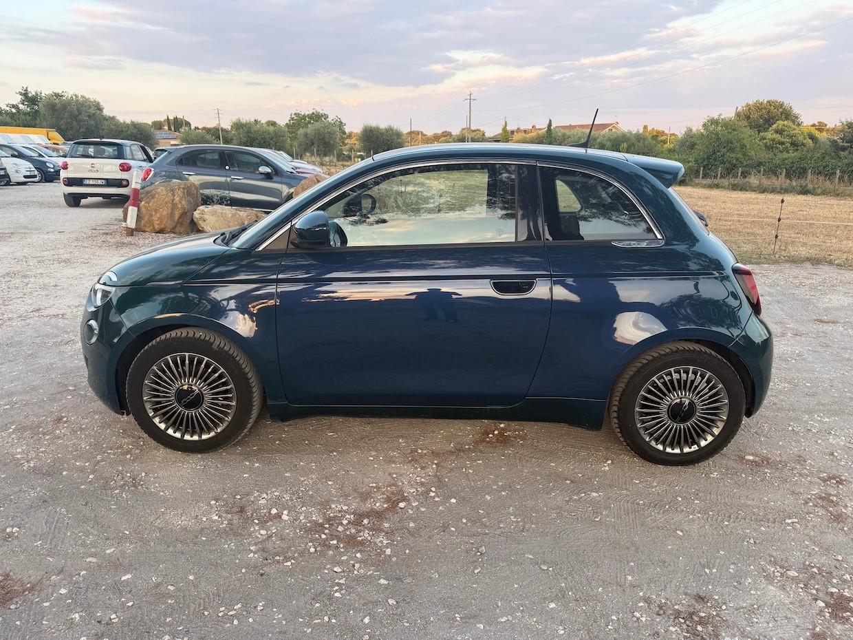 Fiat 500 500e Berlina 42 kWh Icon