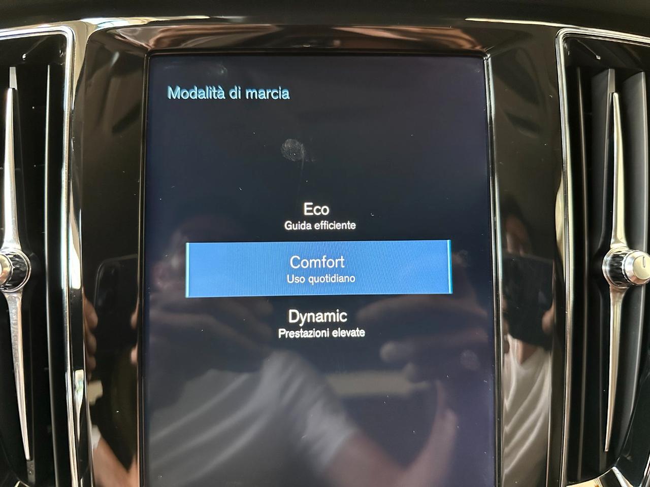 Volvo V60 2.0 d4 Inscription geartronic-19"-Carplay-Camera-Pelle