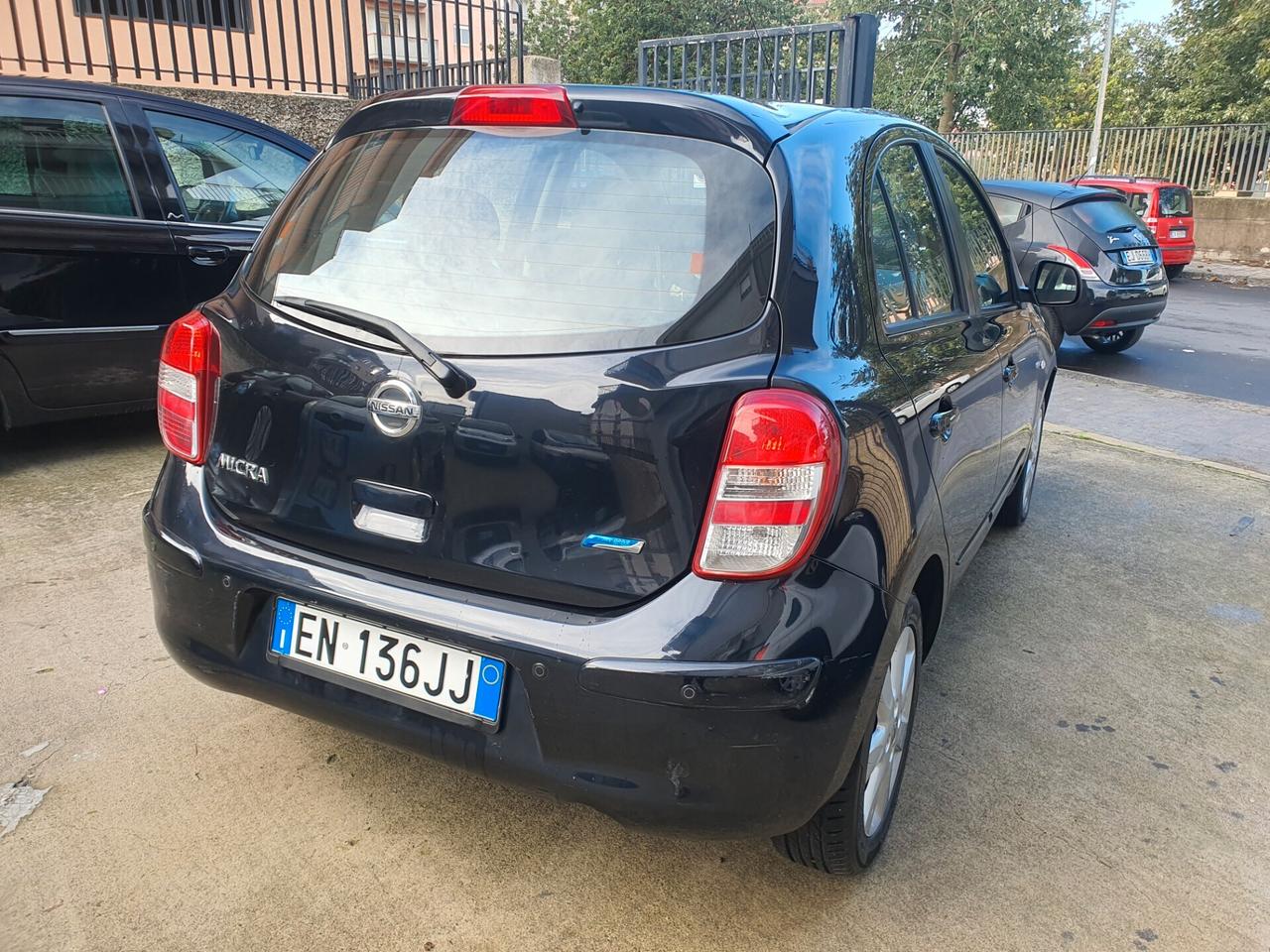 Nissan Micra 1.2 Cambio automatico