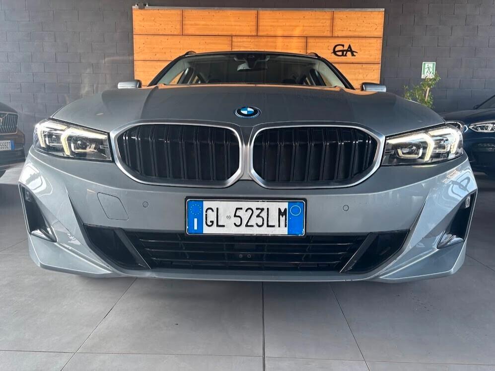 Bmw 330e Touring BUSINESS ADVANTAGE (IVA ESPOSTA)