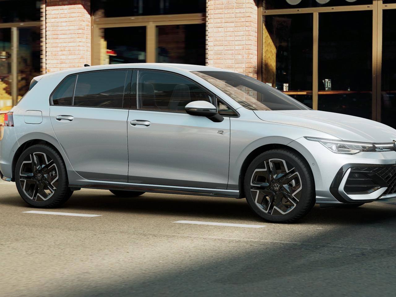 Volkswagen Golf 2.0 tdi r-line plus 150cv dsg