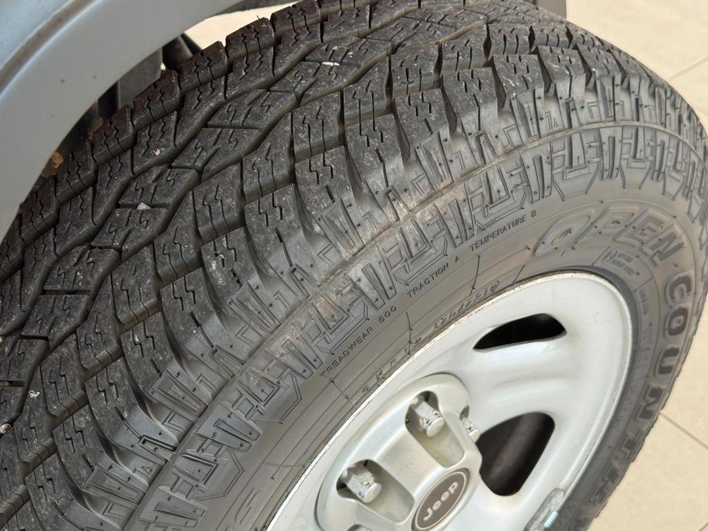 Jeep Wrangler Hard Top 2.5 Laredo