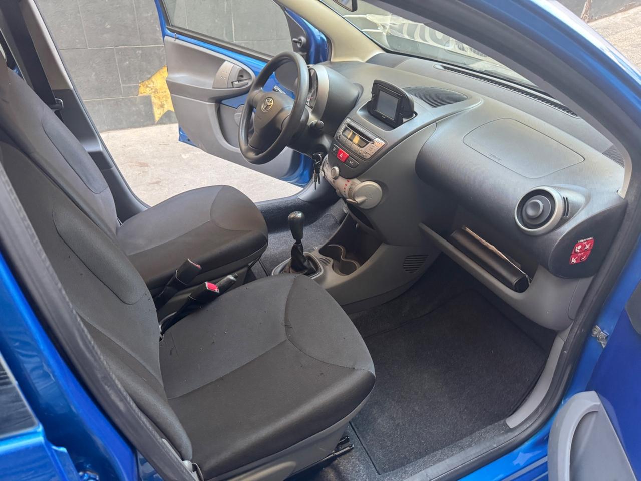Toyota Aygo 1.0 12V VVT-i 5 porte Now Connect