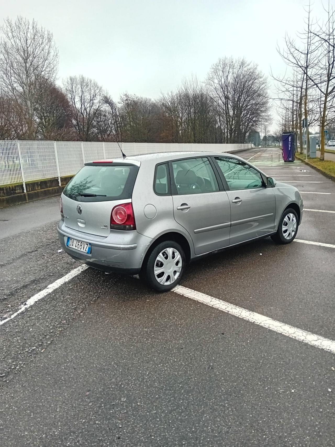 Volkswagen Polo 1.4/75CV 16V 5p. Comfortline