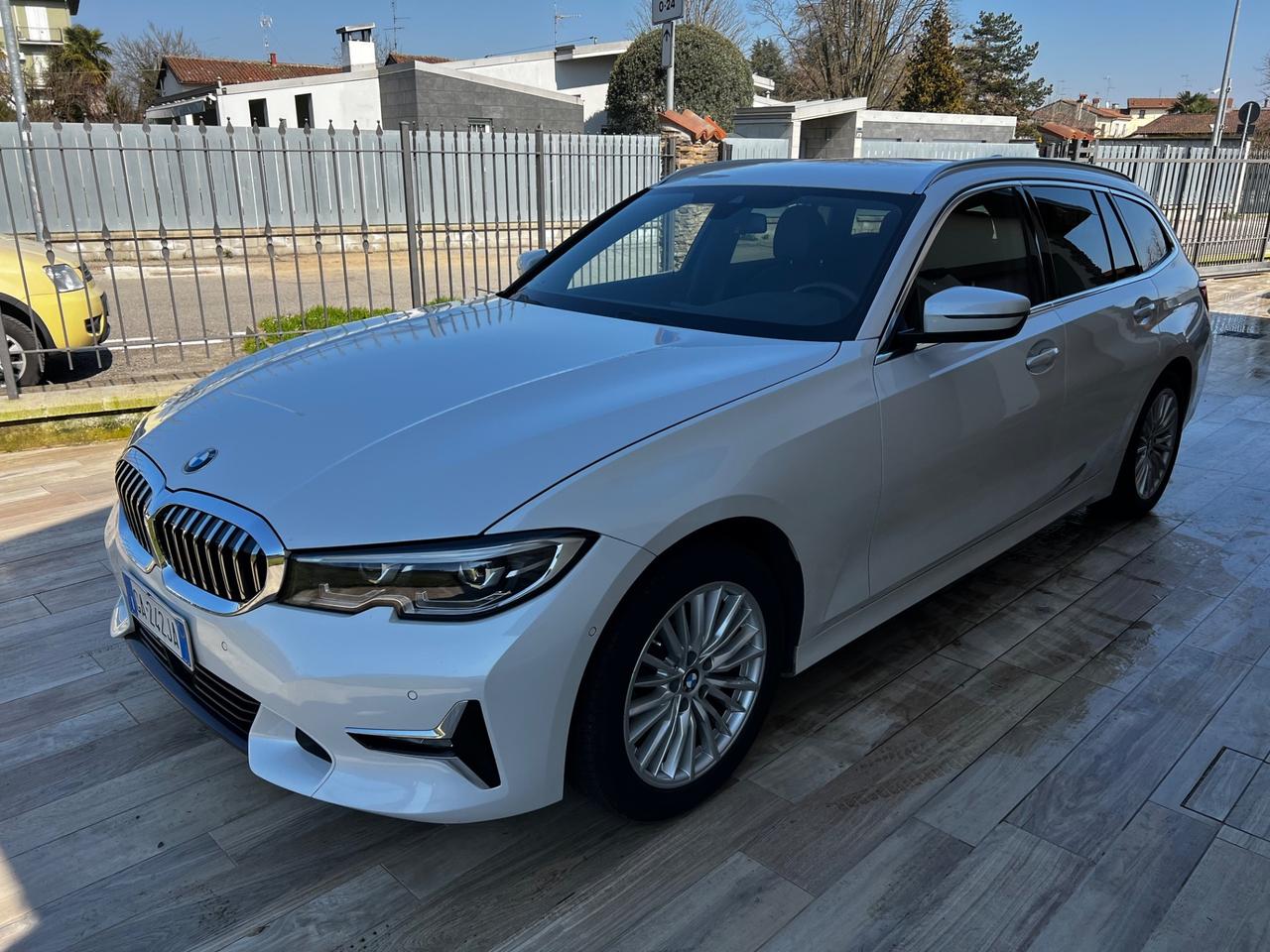 Bmw 318 318d Touring Luxury Auto