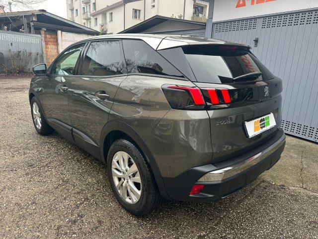 PEUGEOT 3008 1.5 BlueHDi 130 S&S Business