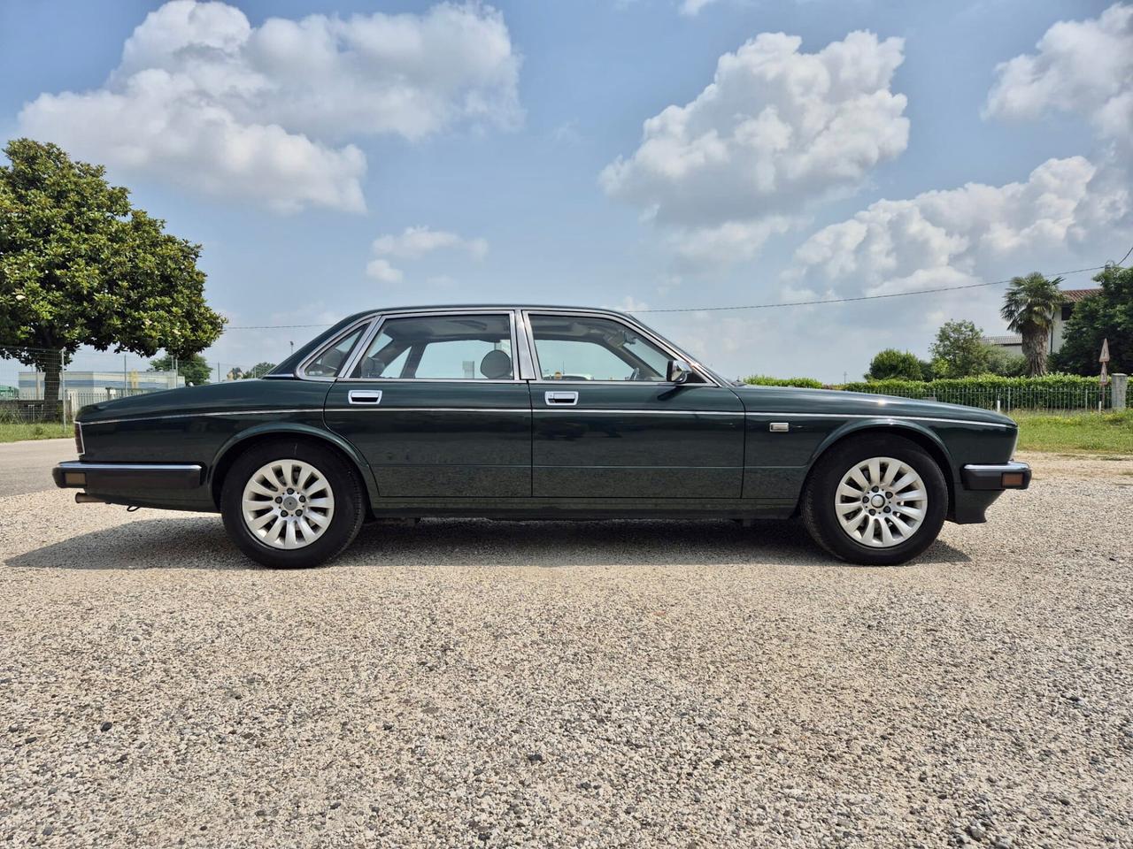Jaguar XJ Sovereign 4.0