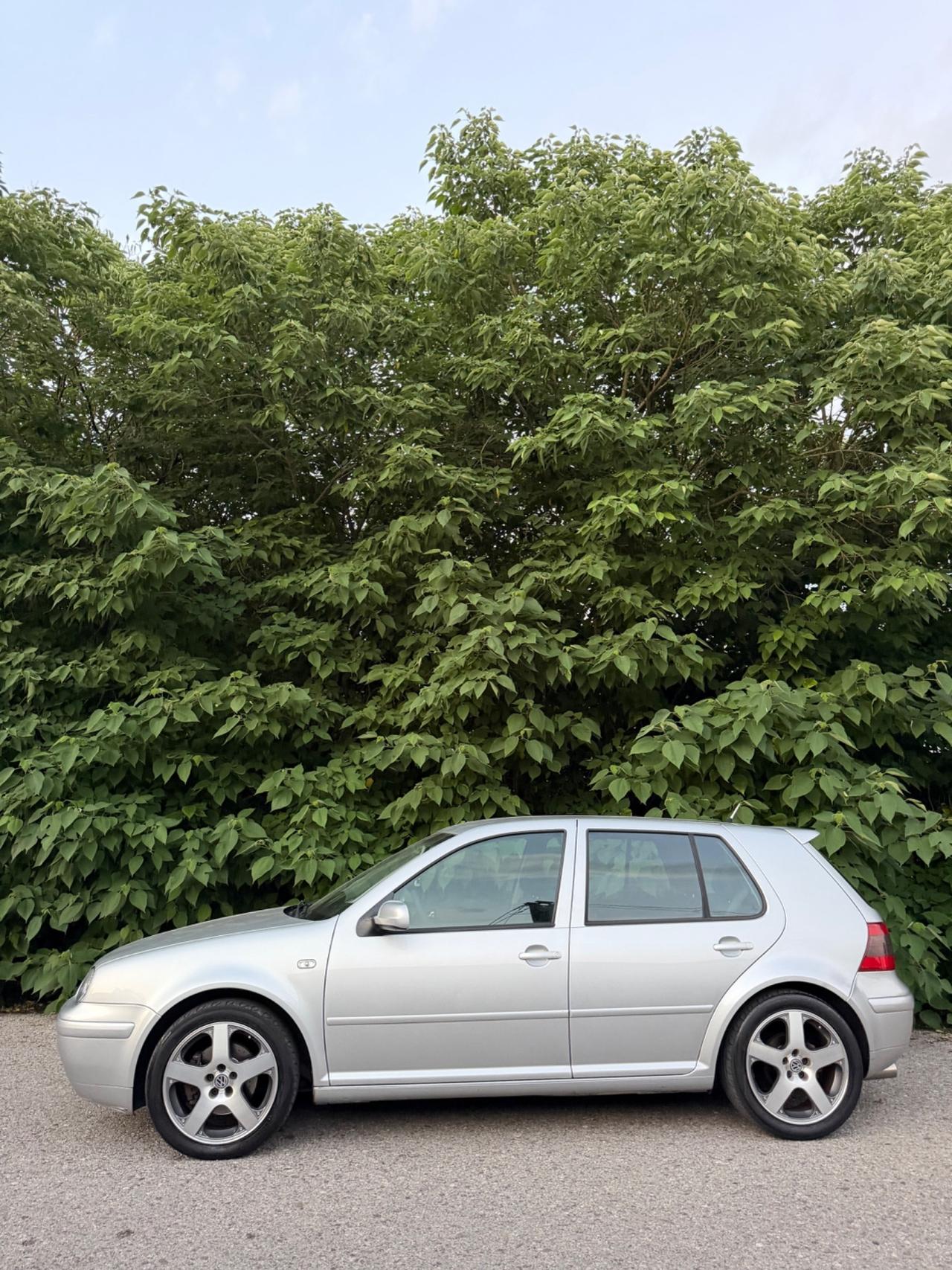 Volkswagen Golf 1.8 turbo 20V cat 5p. GTI