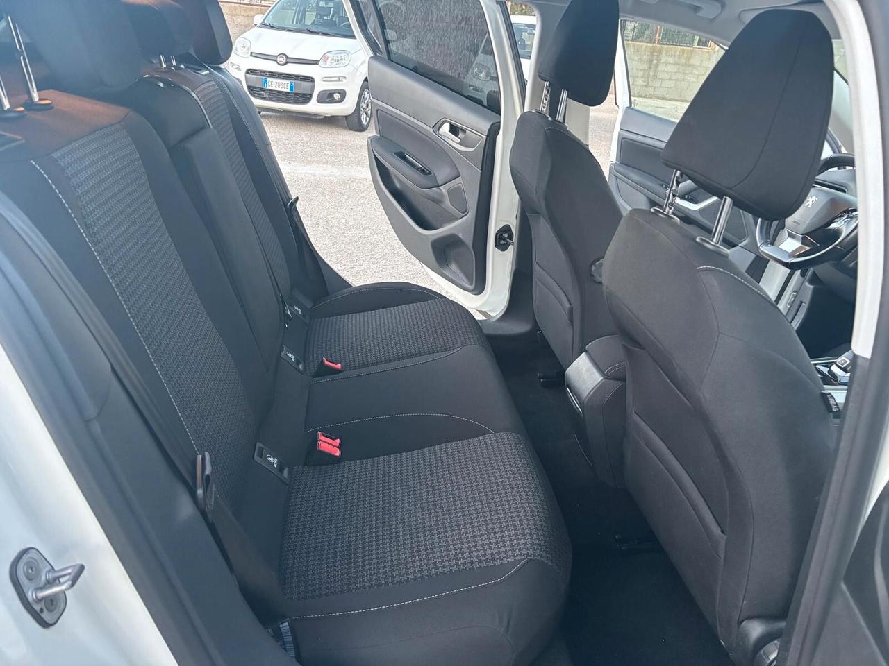 Peugeot 308 BlueHDi 130 S&S EAT8 2021