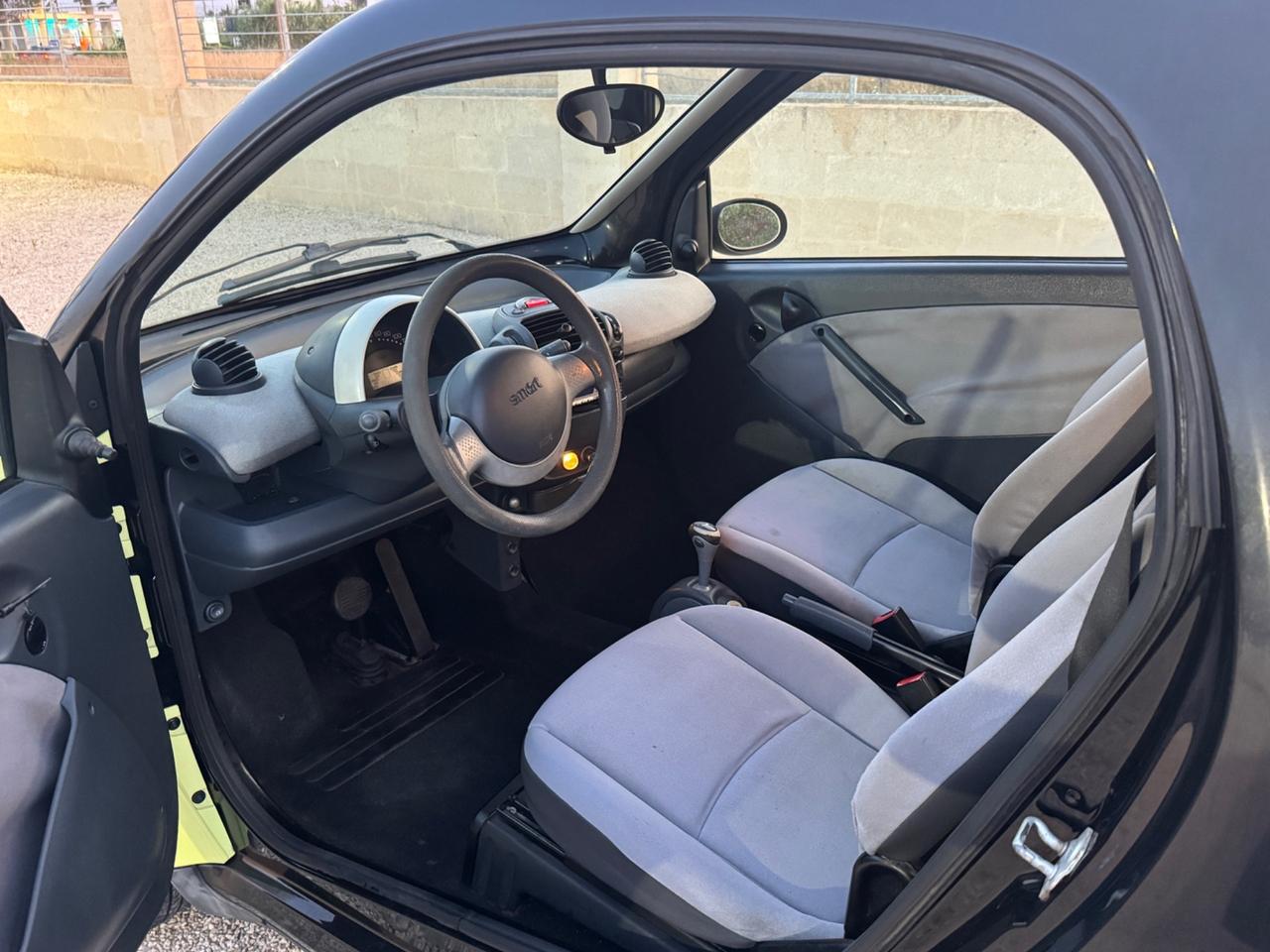 Smart ForTwo 700 coupé pure (45 kW)