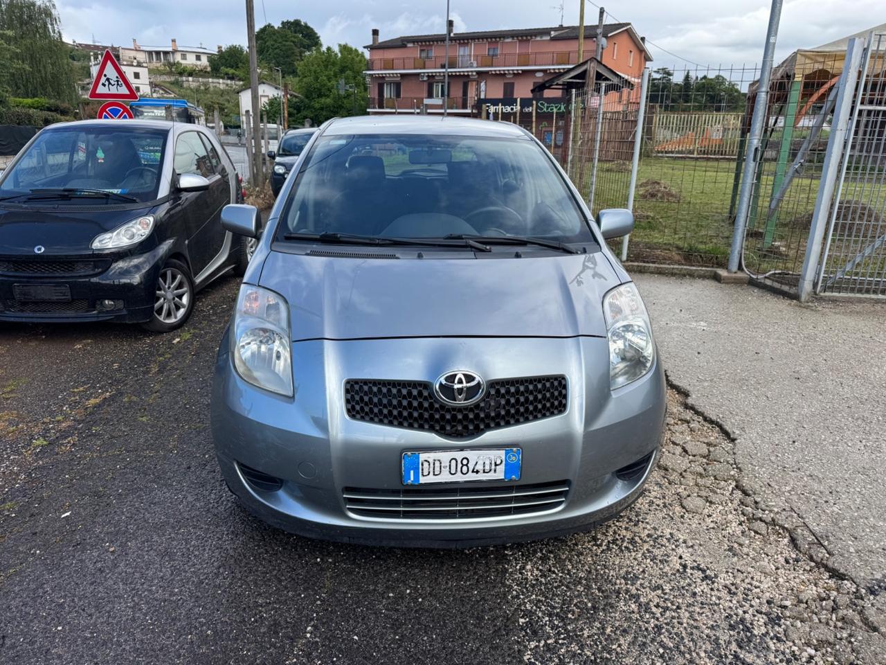 Toyota Yaris 1.3 5 porte Sol AUTOMATICO NEOPATENTATI
