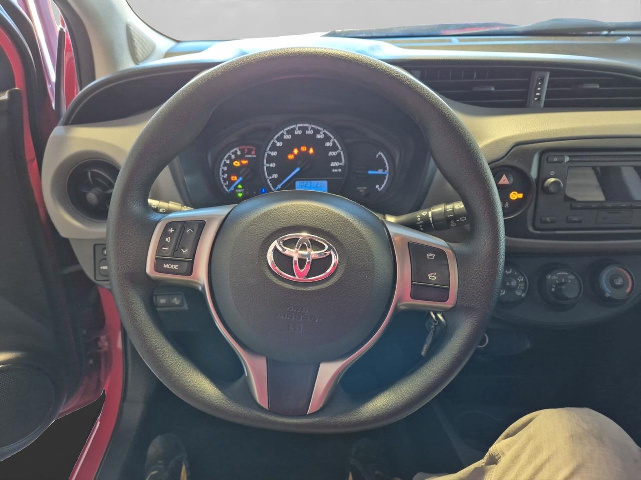 Toyota Yaris 1.0 72 CV 5 porte Cool