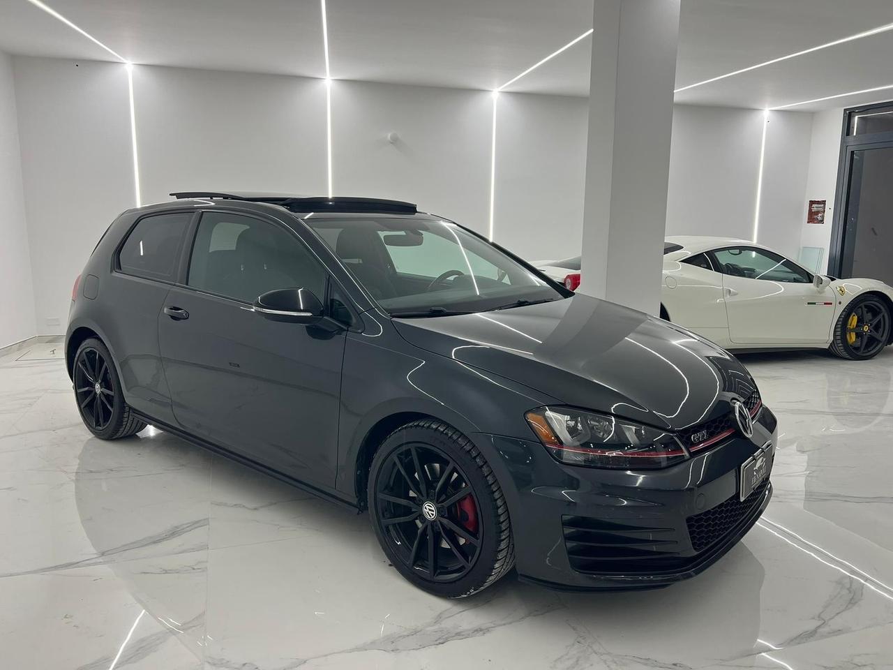 Volkswagen Golf GTI Performance 2.0 TSI 3p. BlueMotion Technology