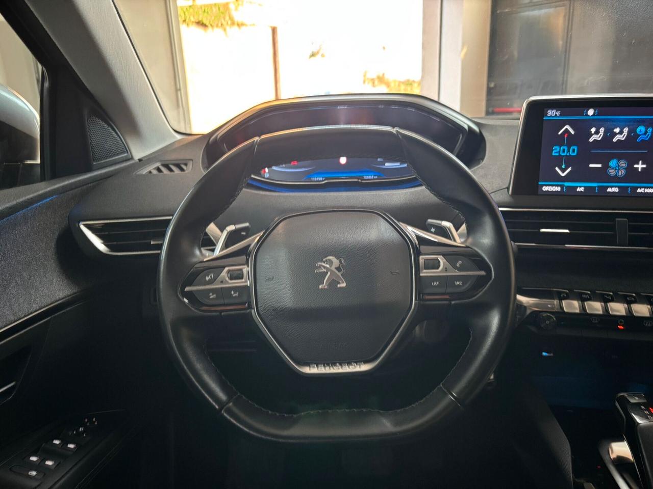 Peugeot 3008 BlueHDi 130 EAT8 Allure