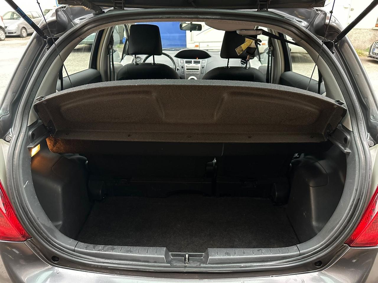 Toyota Yaris 1.3 5 porte Sol