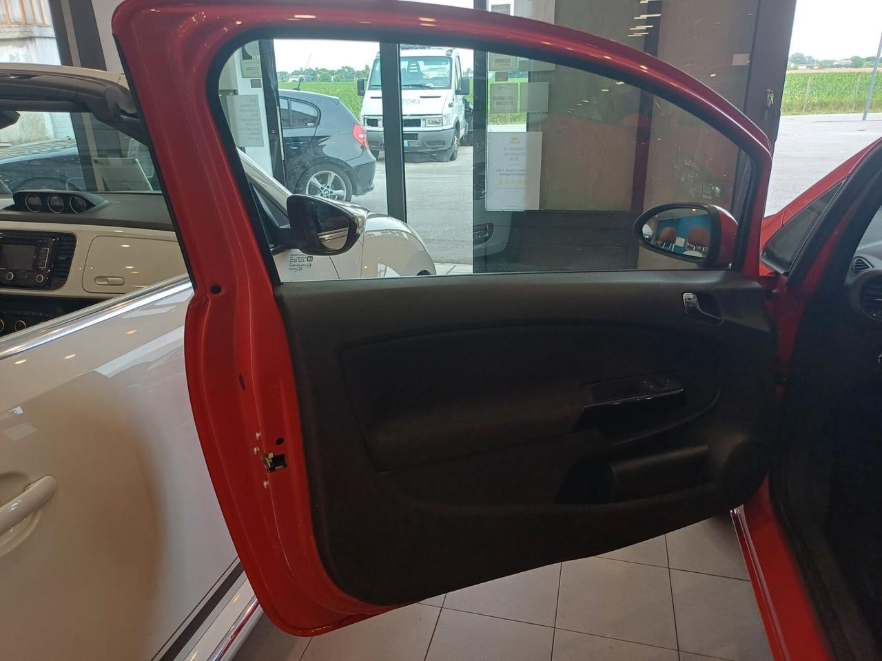 Opel Corsa 1.2 85CV 3 porte GPL-TECH Edition adatta a neopatentati