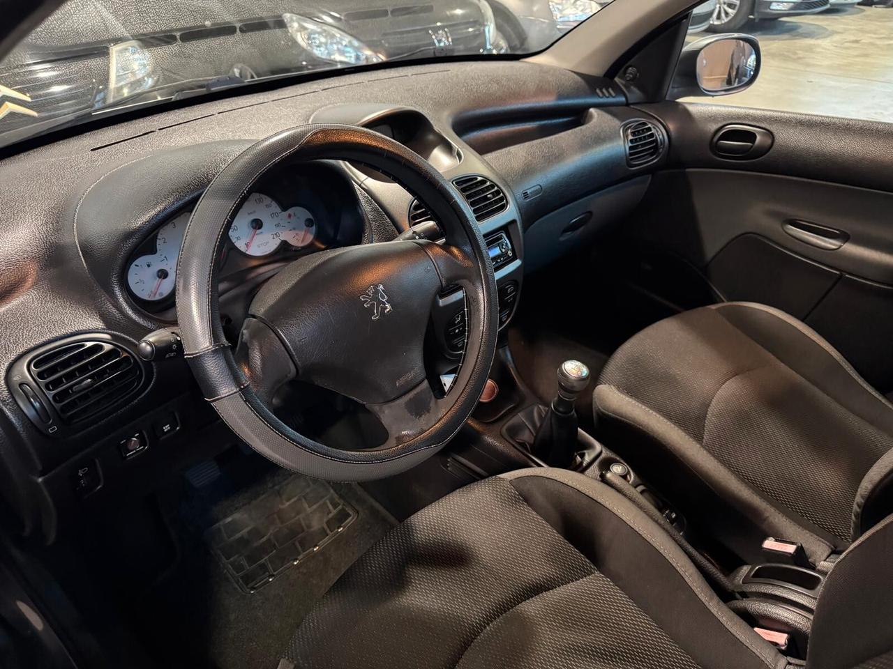 Peugeot 206 1.4 5p. Enfant Terrible