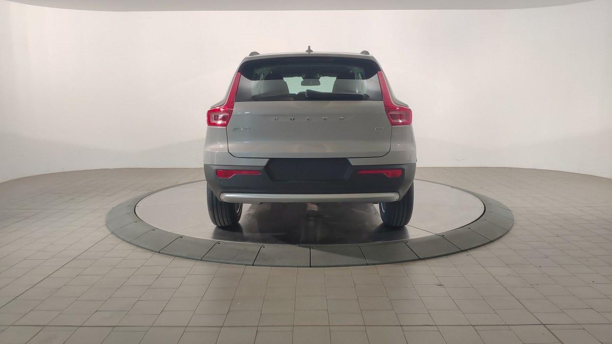 VOLVO Xc40 B3 Mild Hybrid Automatico Essential