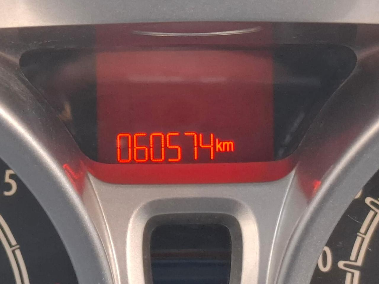 Ford Fiesta 1.2 5 porte SOLAMENTE 60.000 KM