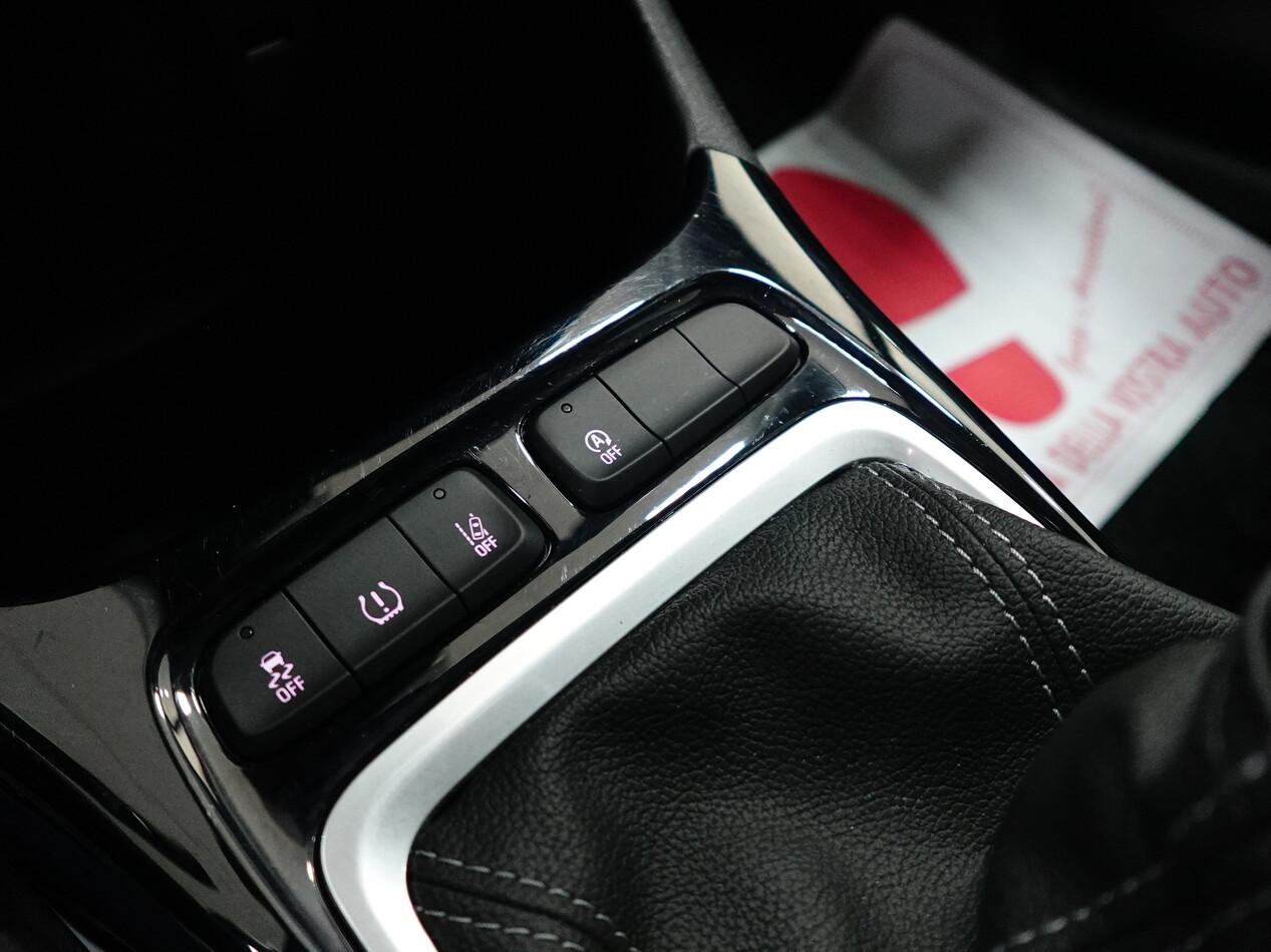 Opel Crossland 1.2 BZ 110 CV ELEGANCE