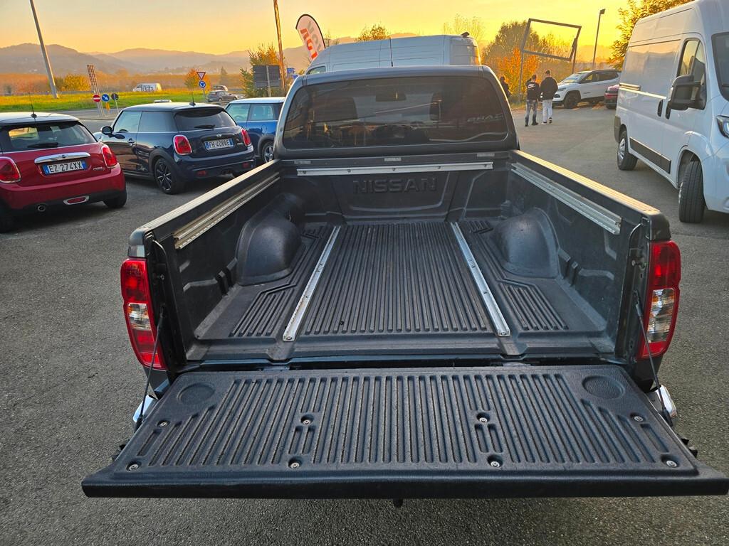 Nissan Navara 2.5 dCi 190CV King Cab LE DA VETRINA!