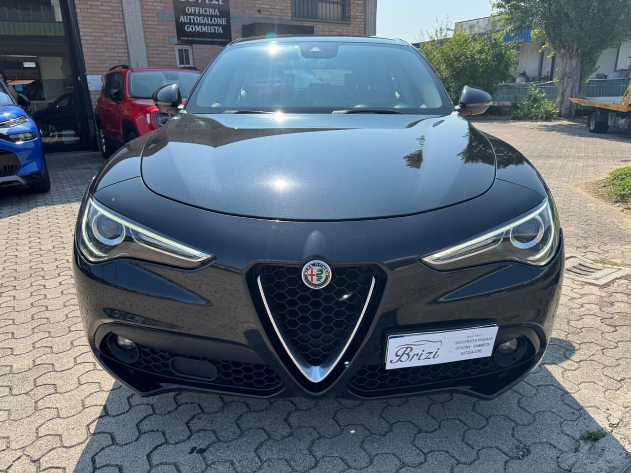 Alfa Romeo Stelvio 2.2 Turbodiesel 180 CV AT8 RWD Business