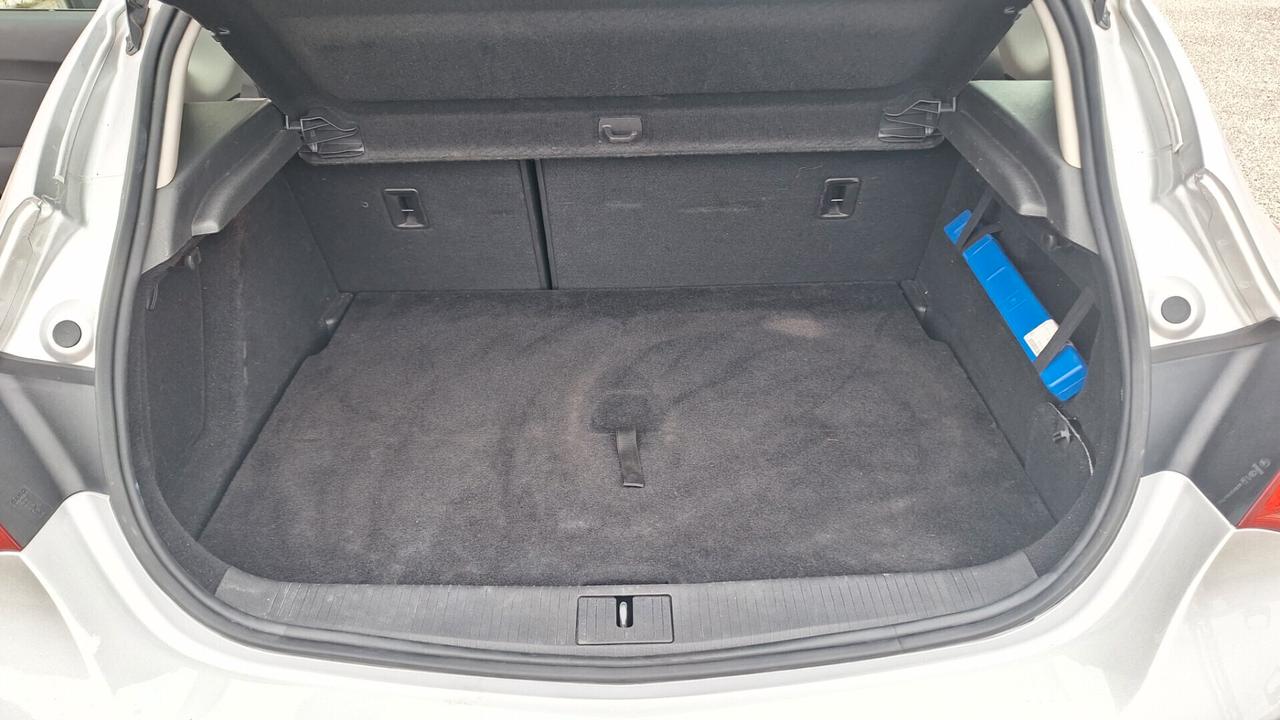 Opel Astra 1.4 Turbo 140CV 5 porte GPL Tech Cosmo