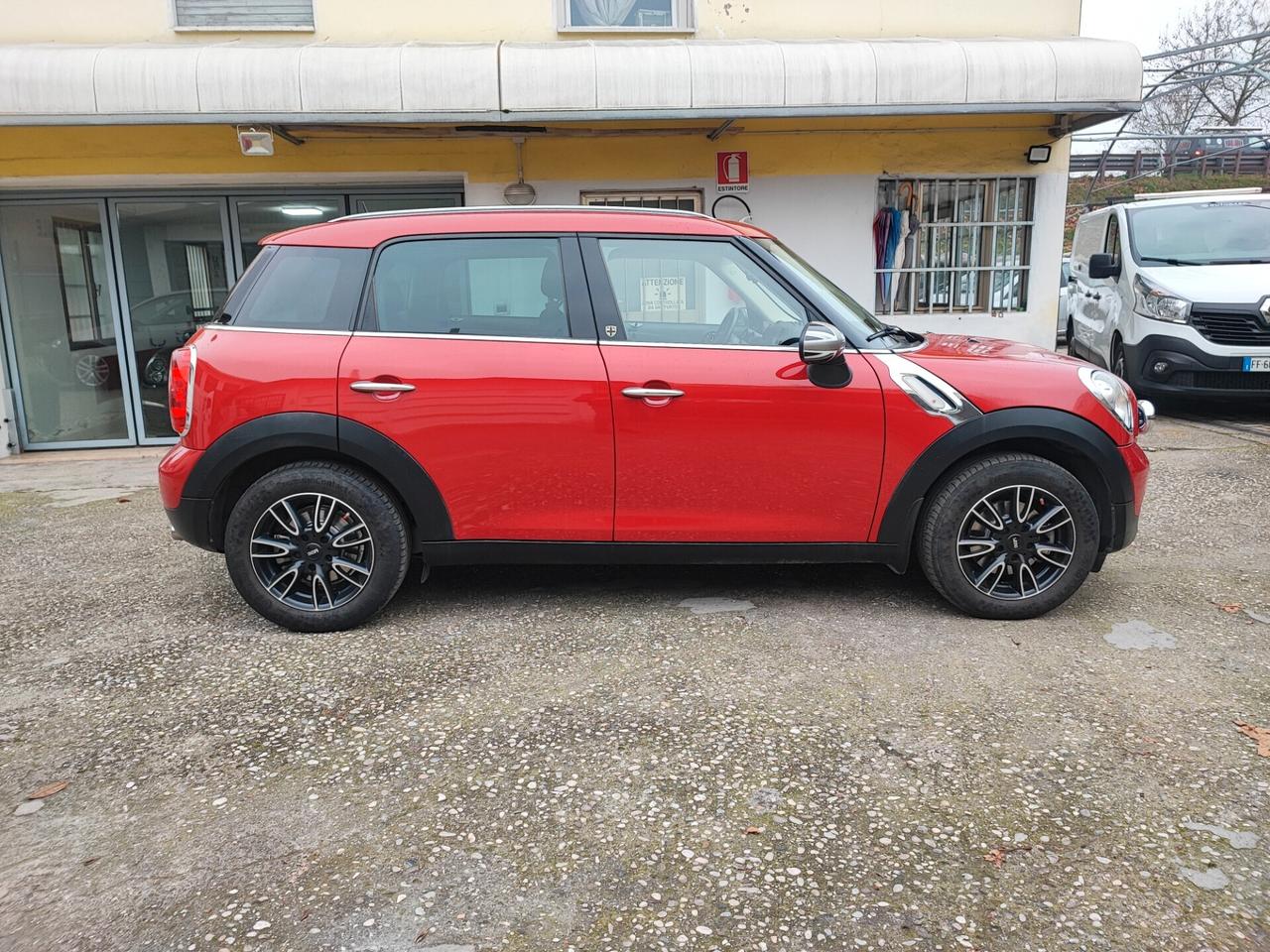 Mini Cooper Countryman 1.6 One KM 86.000