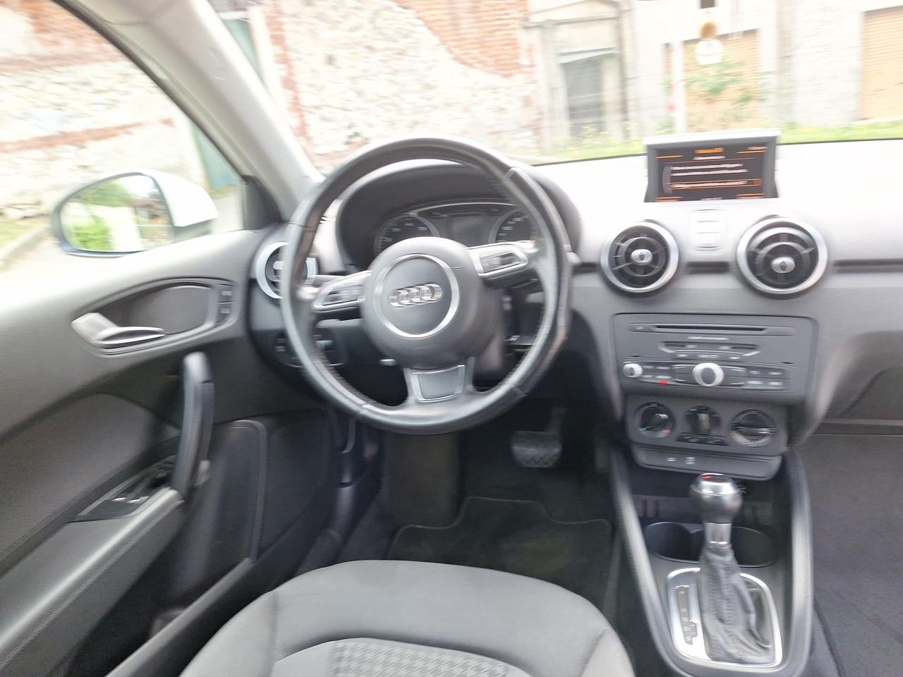 Audi A1 1.4 TFSI S tronic Attraction