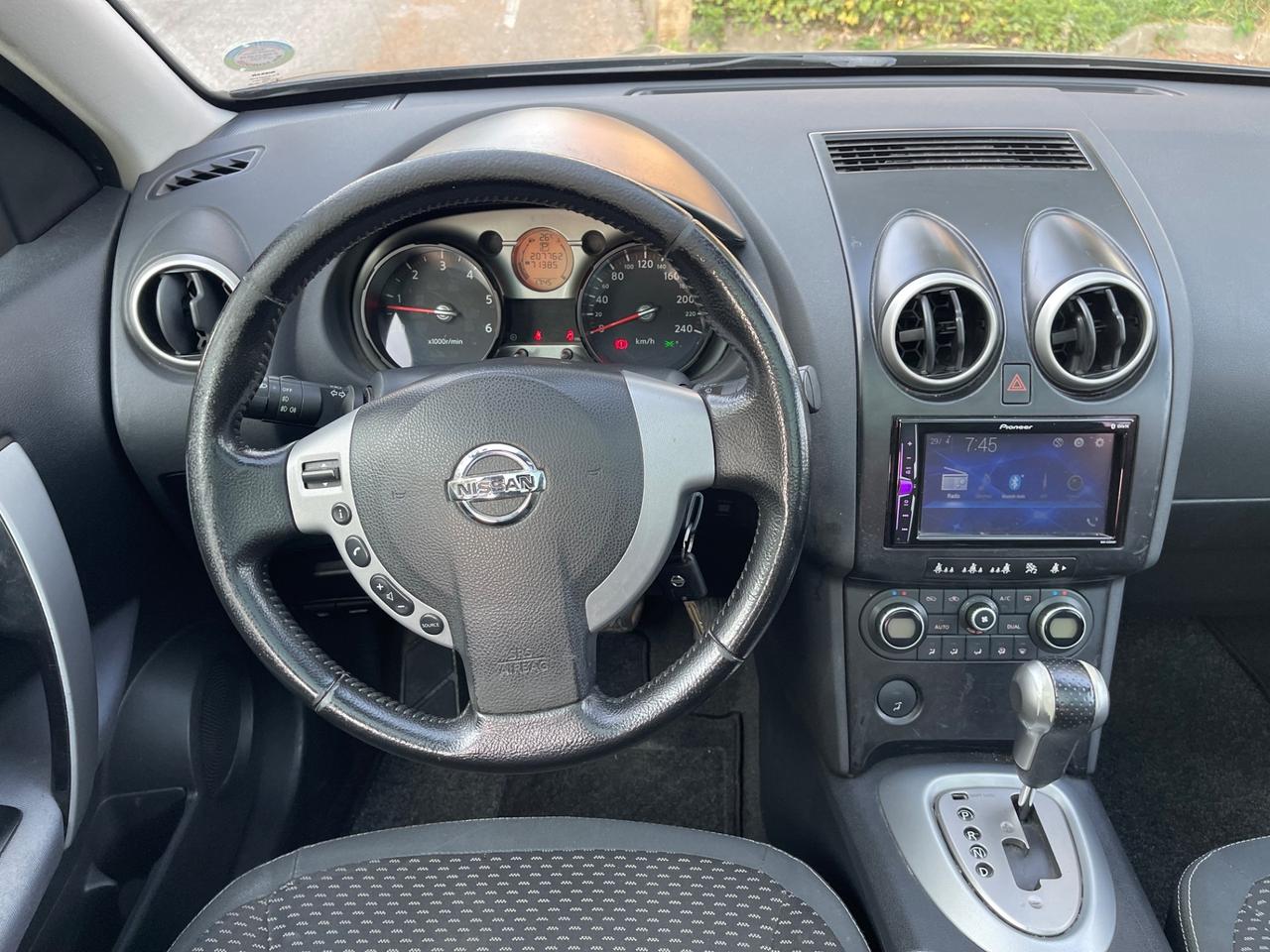 Nissan Qashqai 2.0 dCi DPF 4WD Tekna