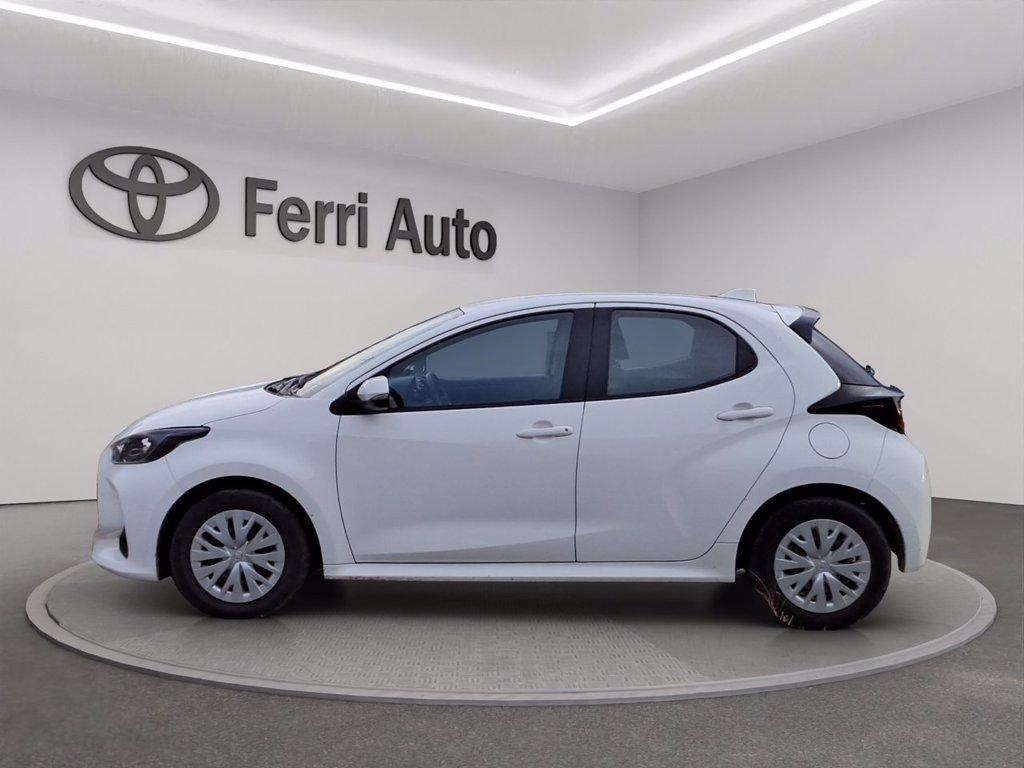 TOYOTA Yaris 1.5h active del 2023