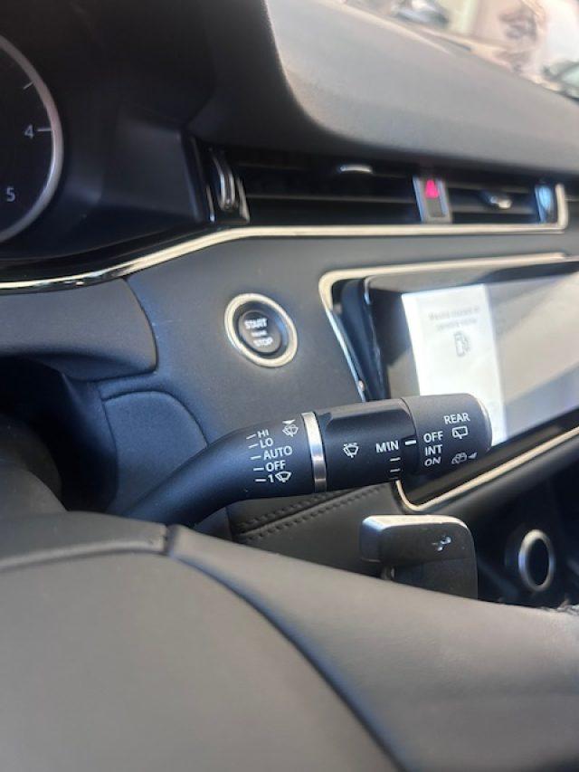 LAND ROVER Range Rover Evoque 2.0D I4 163 CV AWD Auto R-Dynamic SE