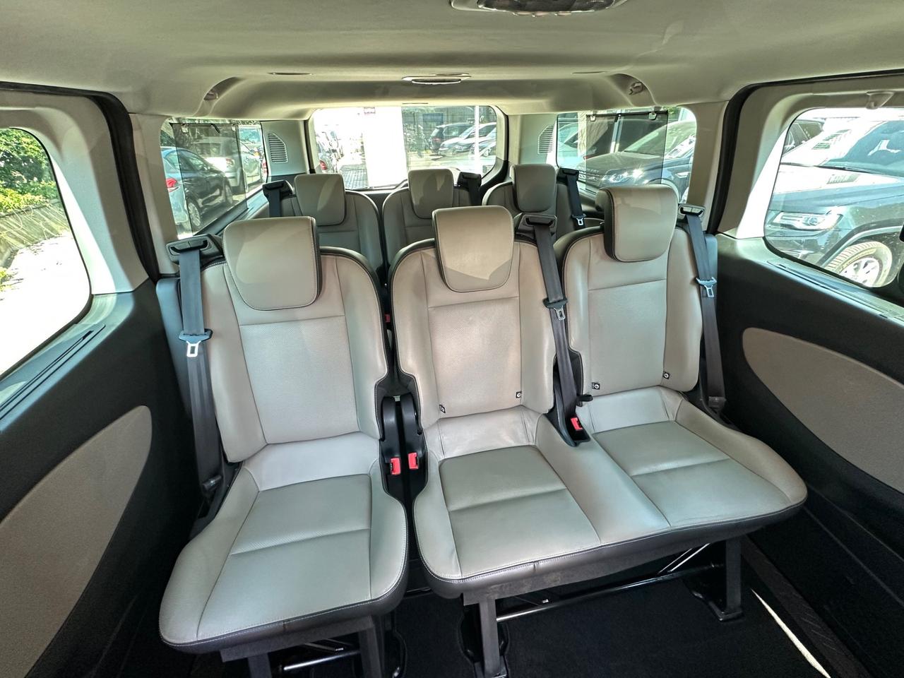 Ford Tourneo Custom Tourneo Custom 300 2.2 TDCi 155CV PL Titanium