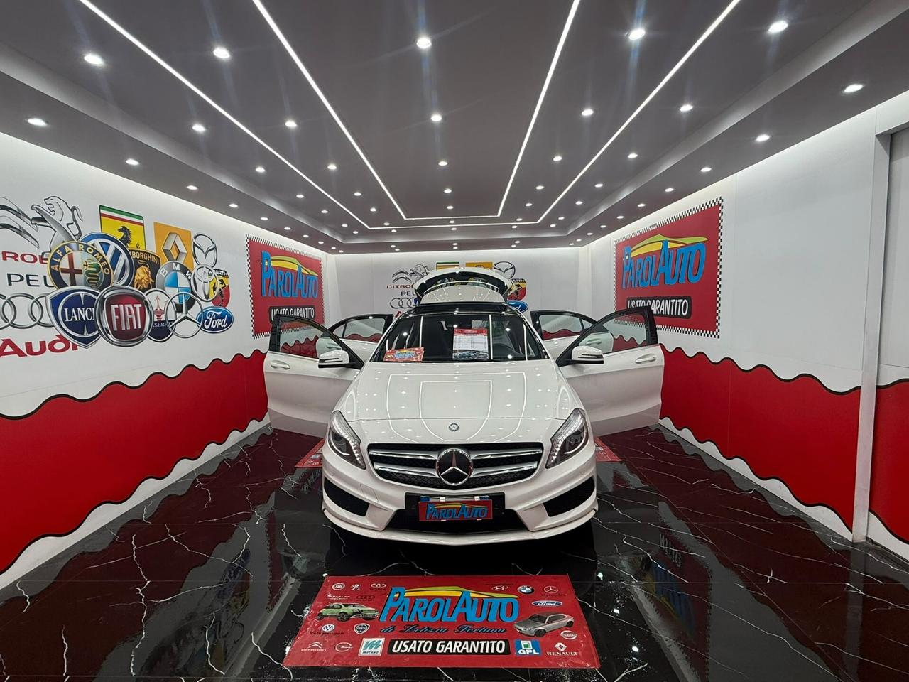 Mercedes-benz A 180 1.5 109cv Premium - 2014