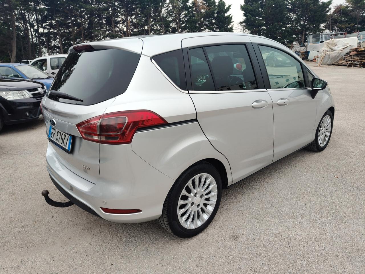 Ford B-Max 1.6 TDCi Titanium gancioTraino