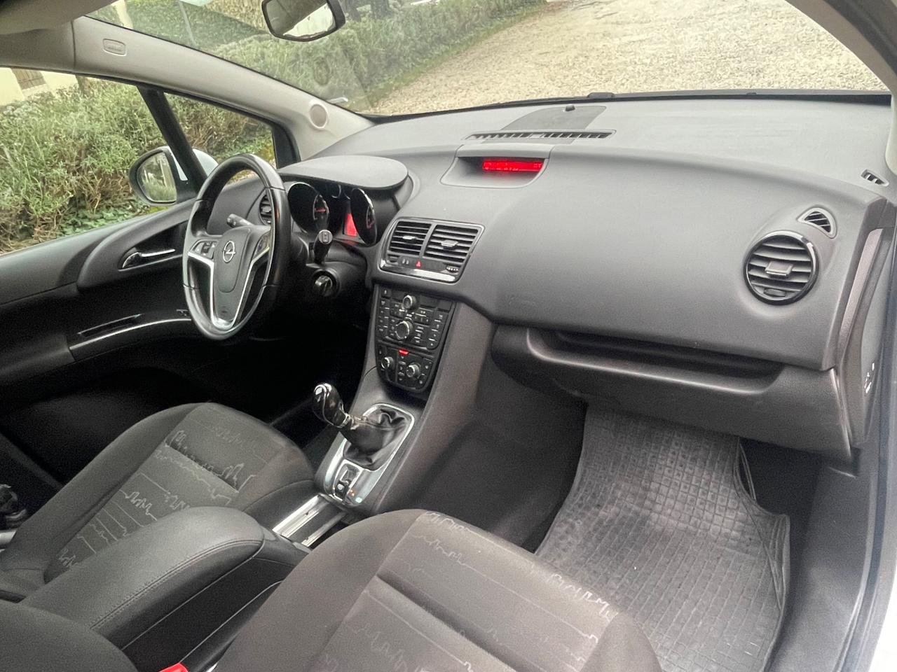 Opel Meriva 1.4 benzina anno 2011 km 115 mila