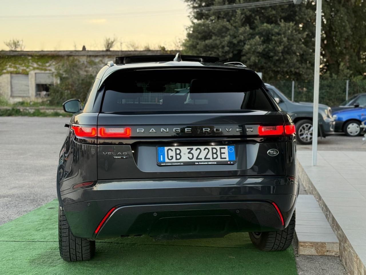 Velar 2.0D 240 CV R-Dynamic TETTO IVA NUOVO