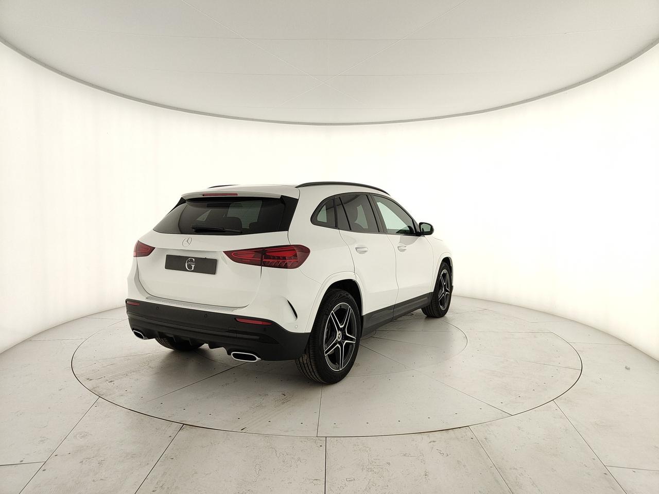 Mercedes-Benz GLA 180 d
