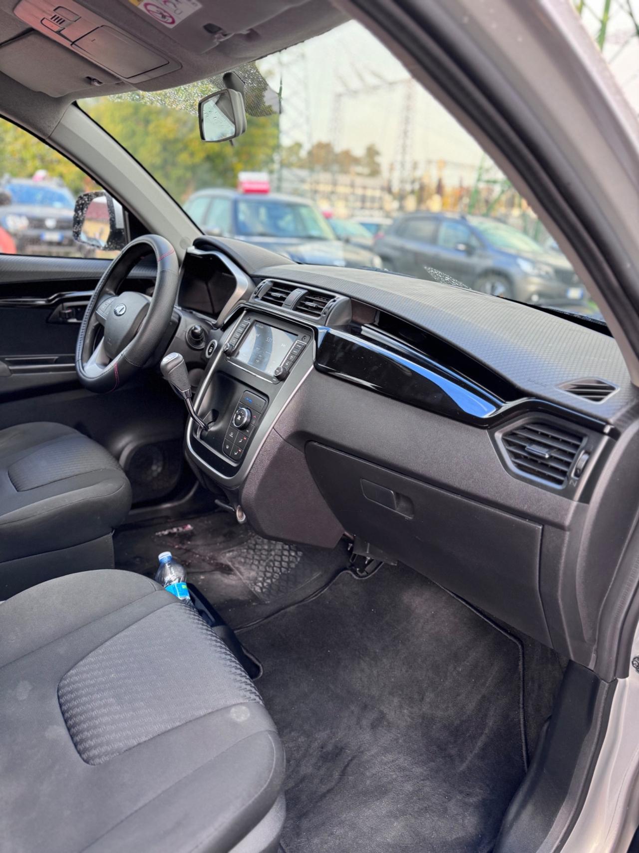 Mahindra KUV100 1.2 VVT M-Bifuel(GPL) K6+