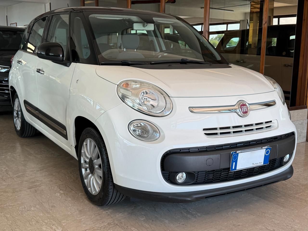 Fiat 500L Living 1.6 M.JET 105 cv. POP STAR (Doppio Colore)