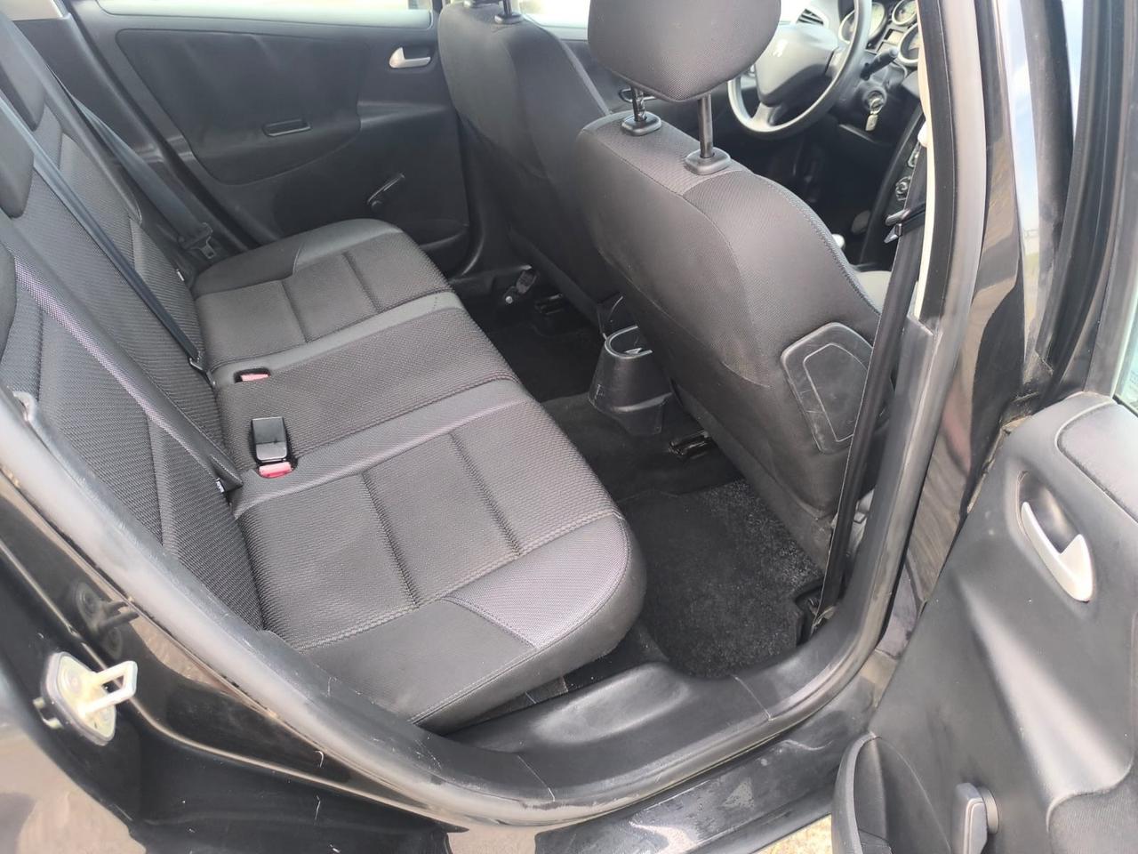 Peugeot 207 90 cv
