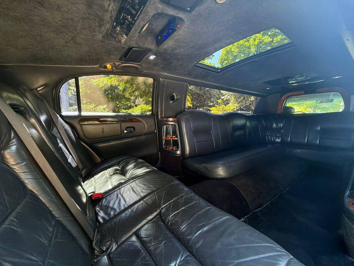 Ford Lincoln Town Car Executive Series