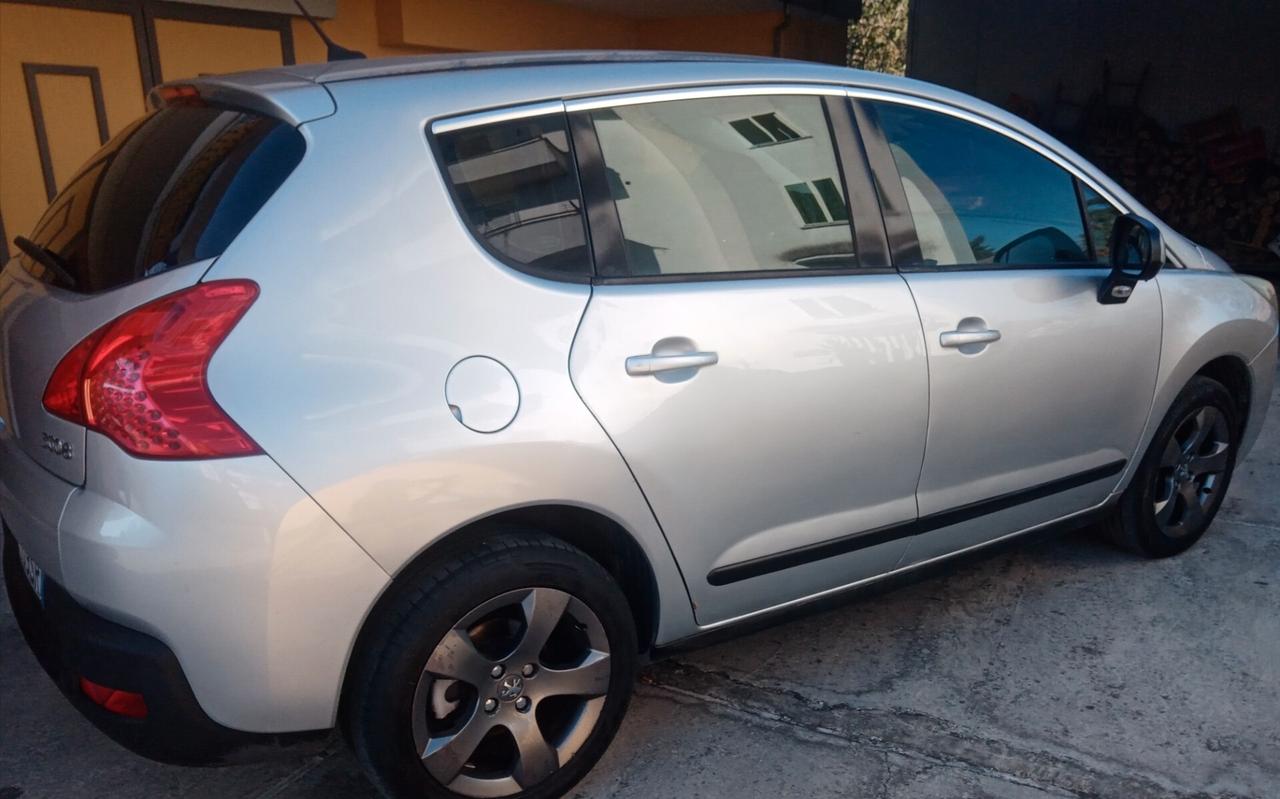 Peugeot 3008 1.6 HDi 110CV Business