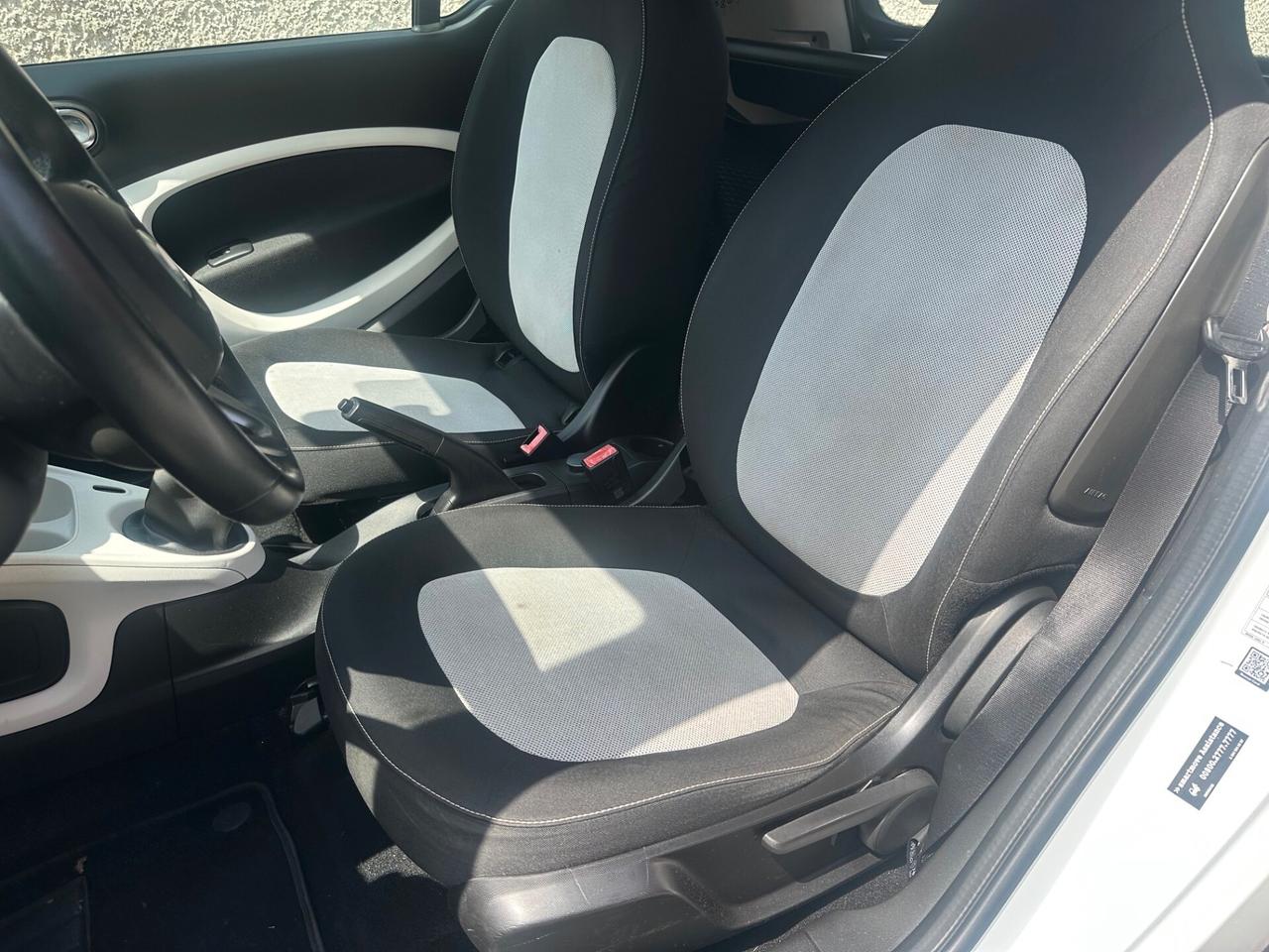 Smart ForTwo 1000 62 kW coupé passion 1.0 MANUALE