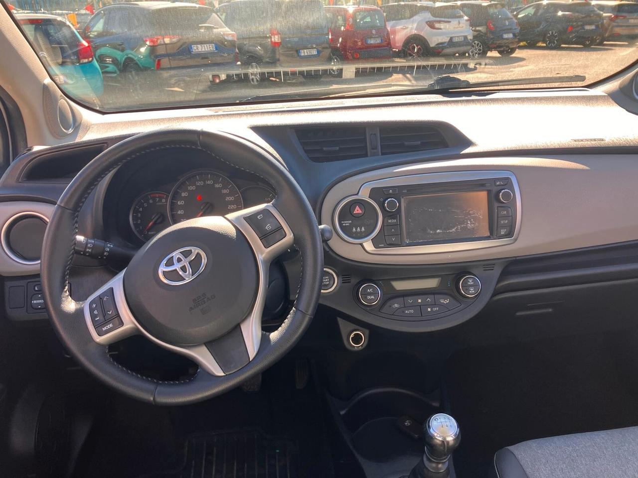 TOYOTA YARIS 1.3 100cv 5 Porte Lounge