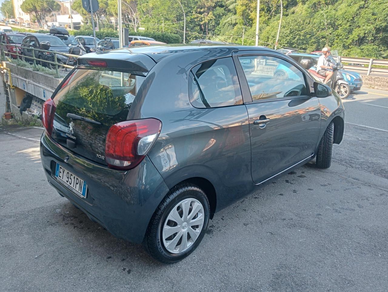 Peugeot 108 VTi CV 68 uniproprietario 3 porte