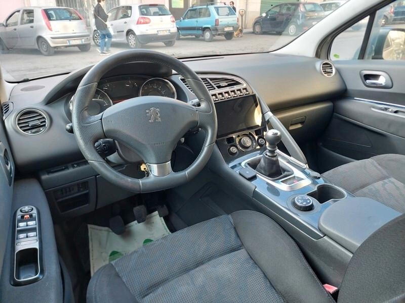Peugeot 3008 1.6 HDi 110CV Business