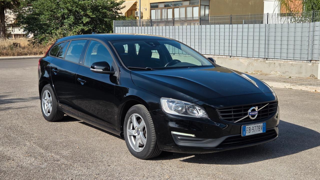 Volvo V60 D3 Geartronic Momentum Automatica