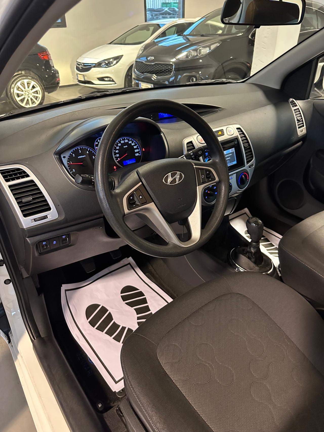 Hyundai i20 1.4 CRDi 5p. Sound Edition